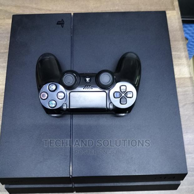 Playstation 4 Chipped Standard - main view