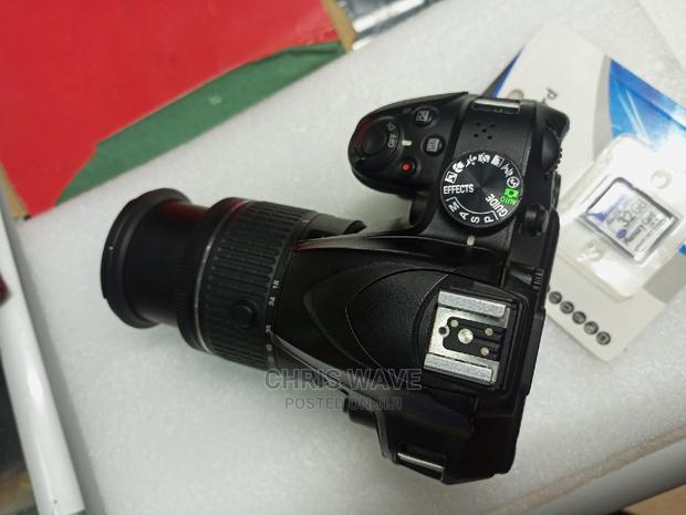 Professional Camera - thumbnail 3