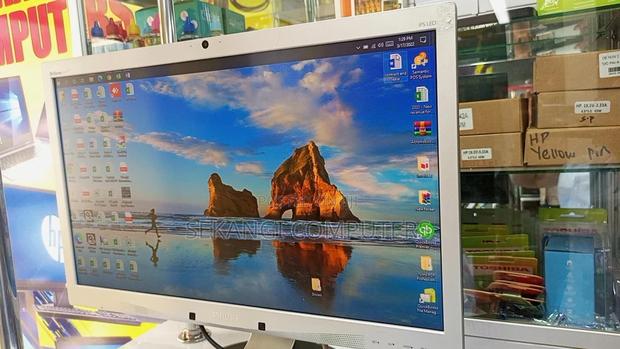 Monitor TFT 23