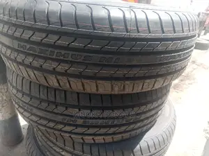 215/60r17 Maxtrec Tyre