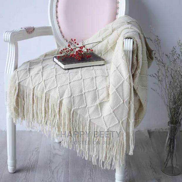 #Soft Knitted Throw Blanket