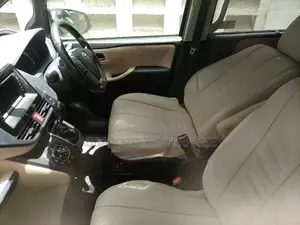 Toyota Noah 2015 Brown