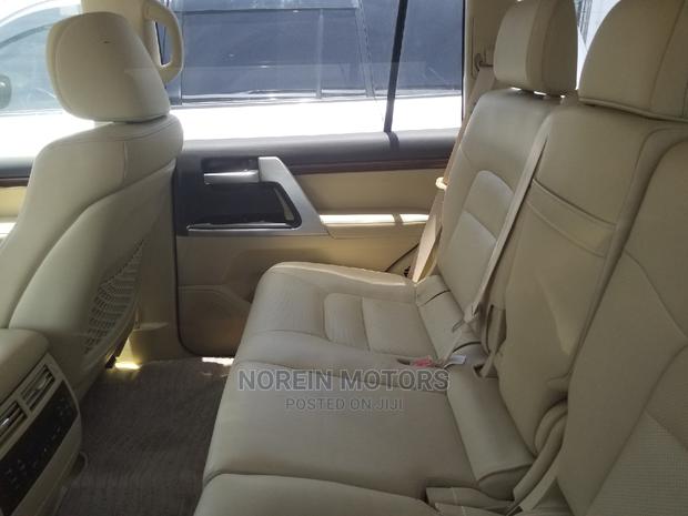Toyota Land Cruiser Prado 2018 White - thumbnail 7