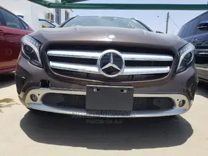 Mercedes-Benz GLA 250 2014 SV Premium Brown