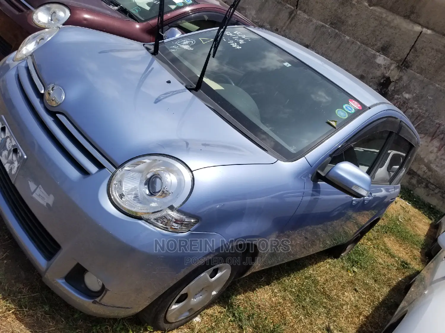 Toyota Sienta 2014 Gold