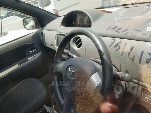 Toyota Sienta 2014 Gold - thumbnail 8