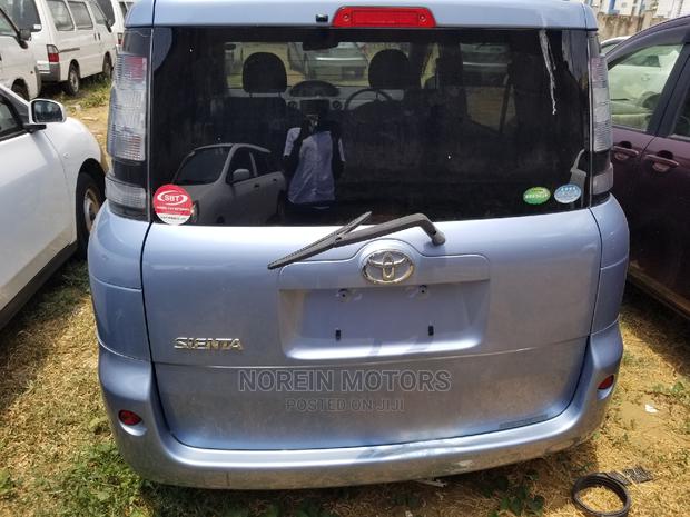 Toyota Sienta 2014 Gold - thumbnail 9