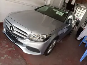 Mercedes-Benz C200 2015 Silver