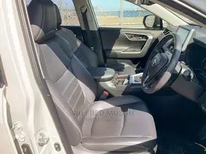 Toyota RAV4 2020 White