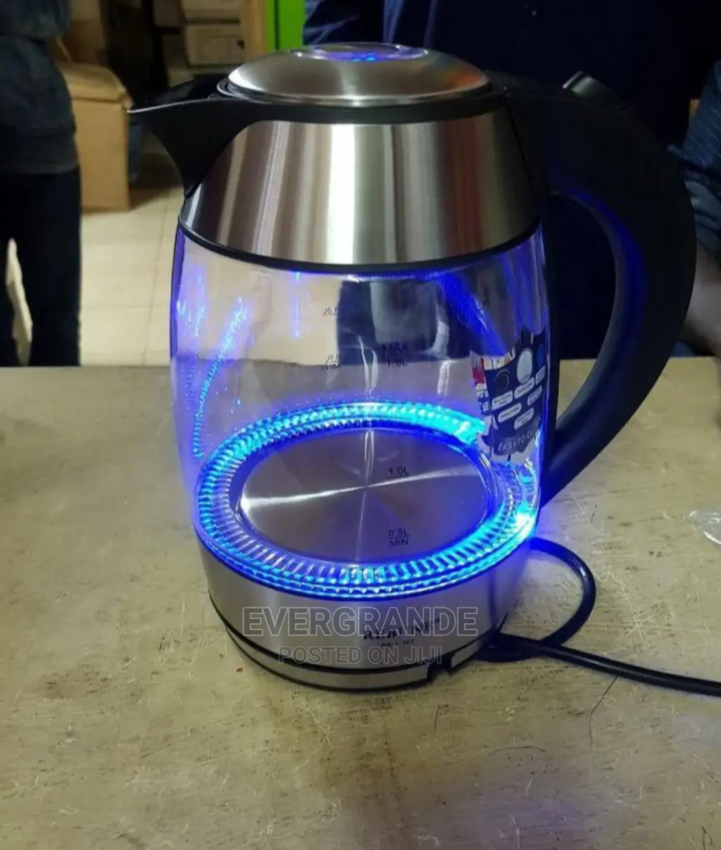 Illuminating Kettle Rebune