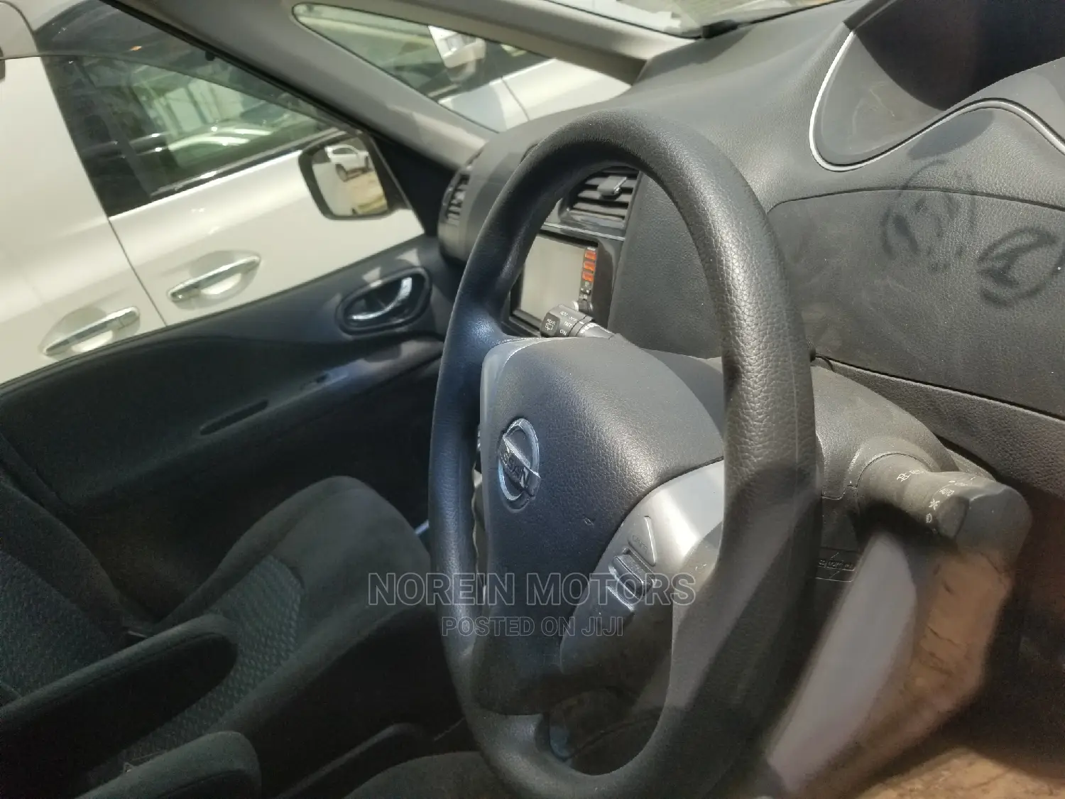 Nissan Serena 2014 Pearl