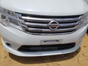 Nissan Serena 2014 Pearl