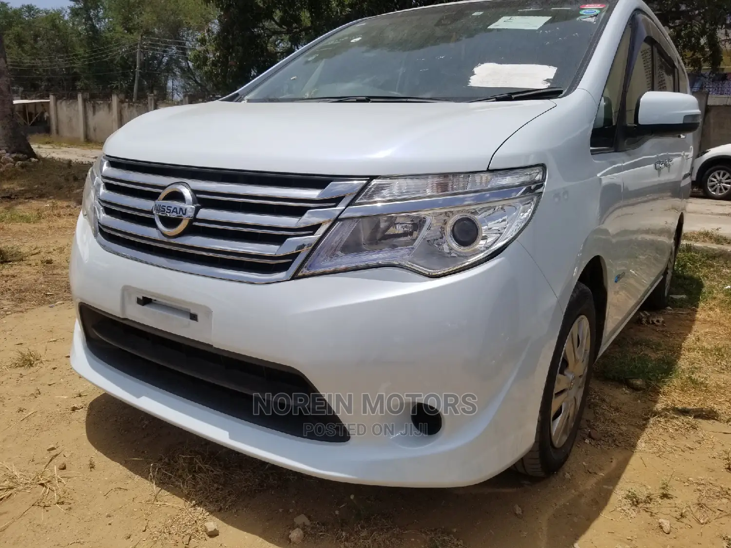 Nissan Serena 2014 Pearl