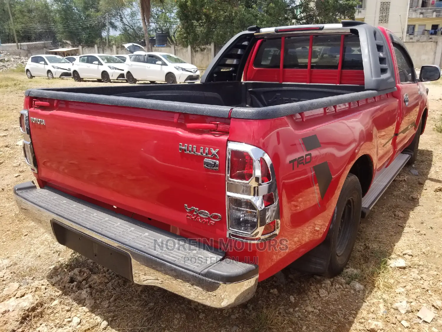 Toyota Hilux 2015 Red