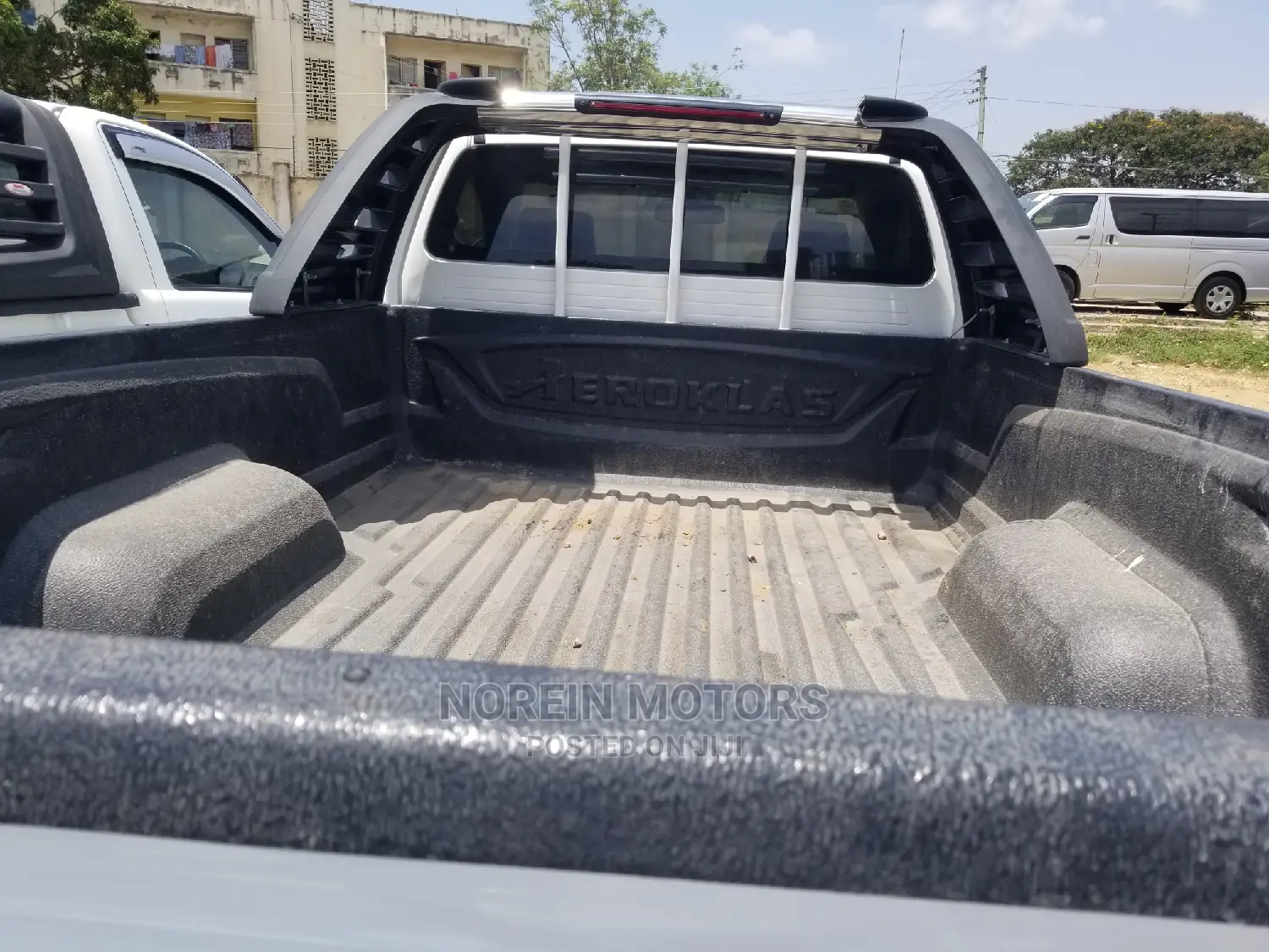 Toyota Hilux 2014 Purple