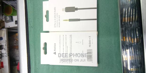 Lightning to 3.5 Jack Cable - thumbnail 4