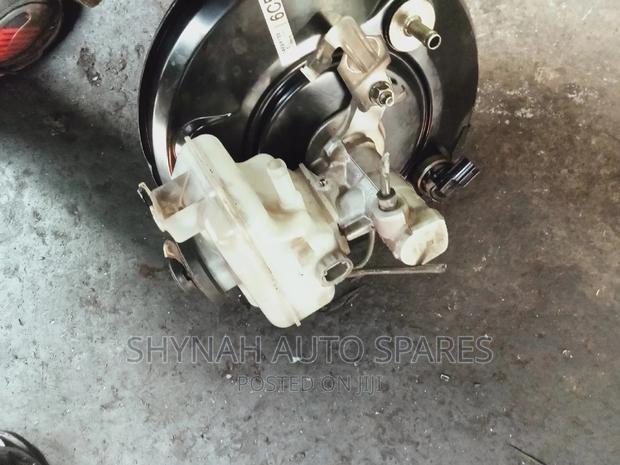 Brake Master Cylinder and Booster Toyota 9l