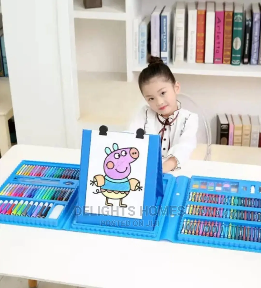 208pc Coloring Set