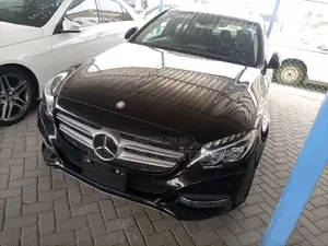 Mercedes-Benz C200 2015 Matt Black