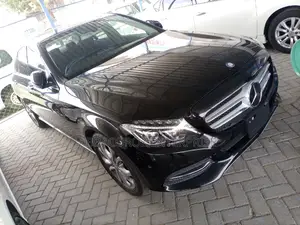 Mercedes-Benz C200 2015 Matt Black