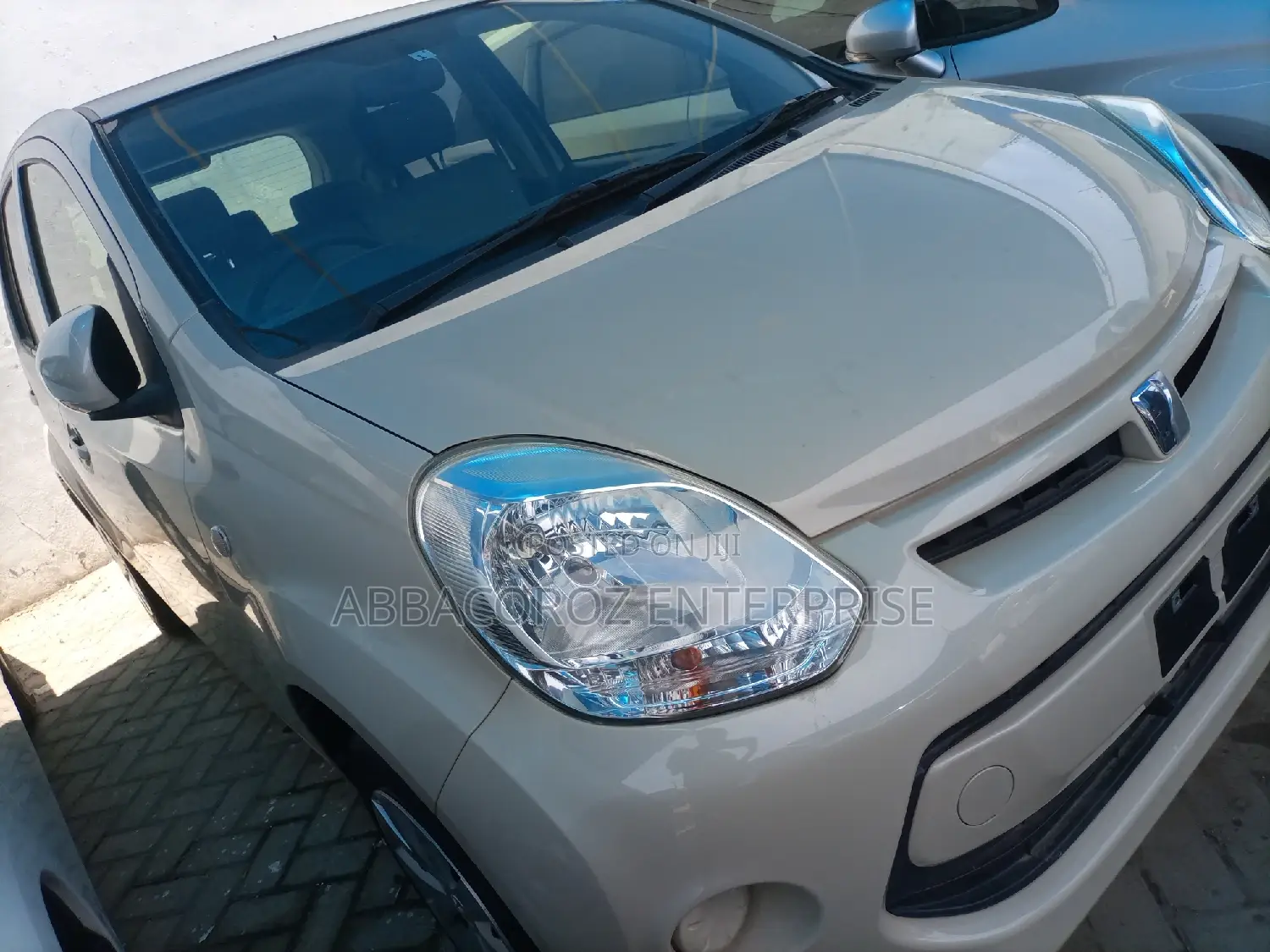 Toyota Passo 2015 Ivory