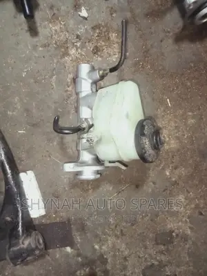 Brake Master Cylinder Toyota 102