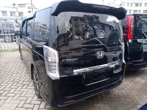 Honda Stepwgn 2015 Matt Black