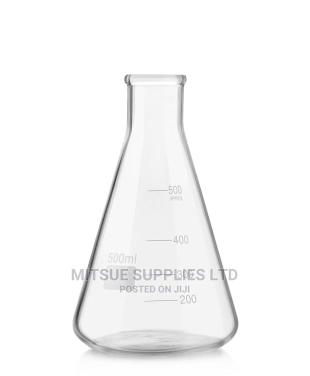 A Set of 5 Conical Flask 25ml ( Borosil)