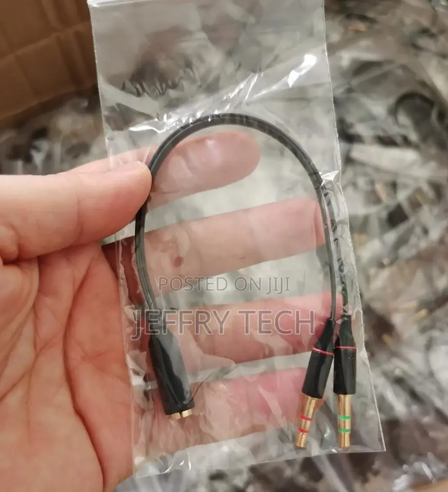 Headphone Splitter for Computer 3.5mm Female to 2 Dual 3.5mm