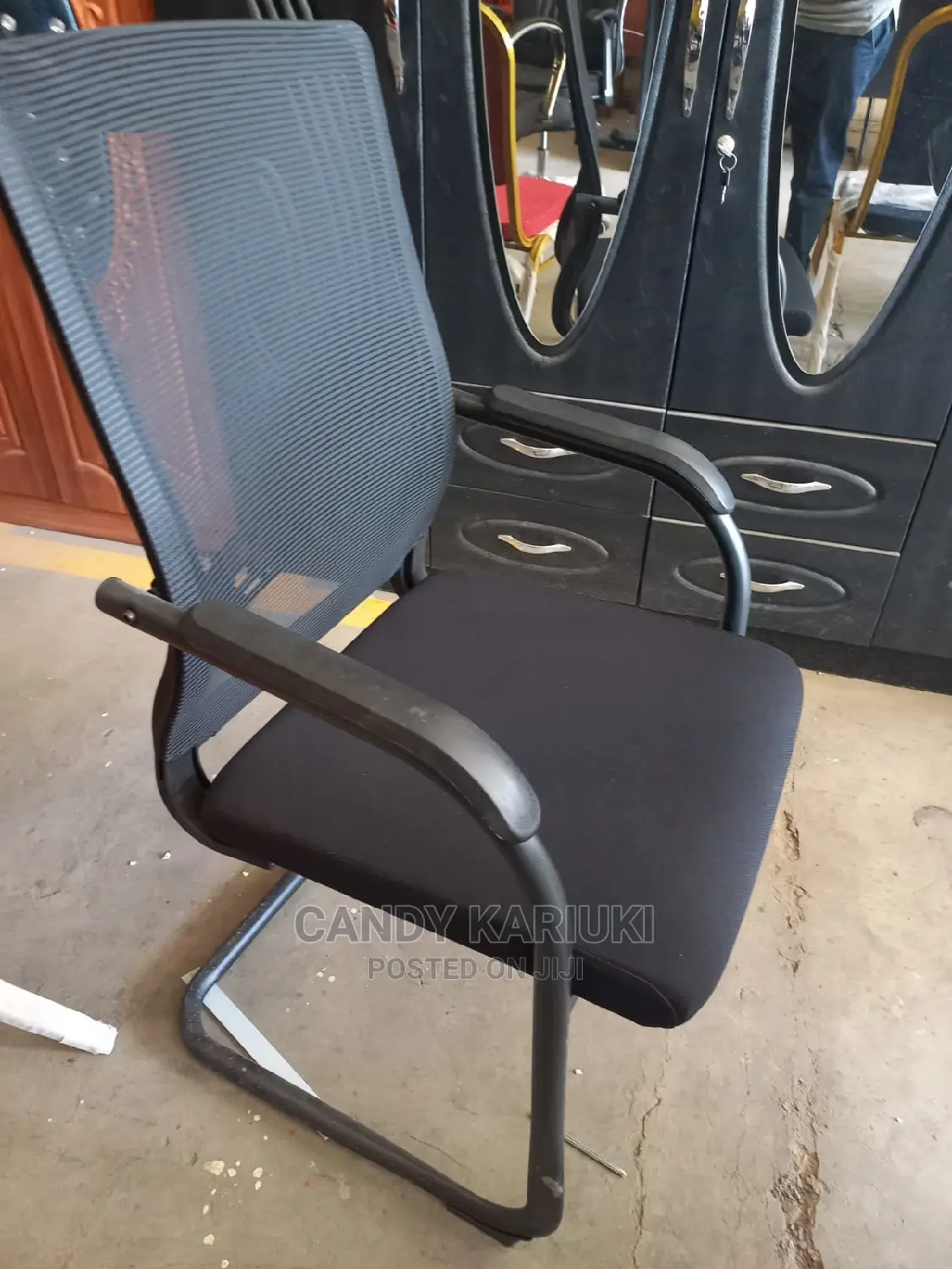 Waiting Seat