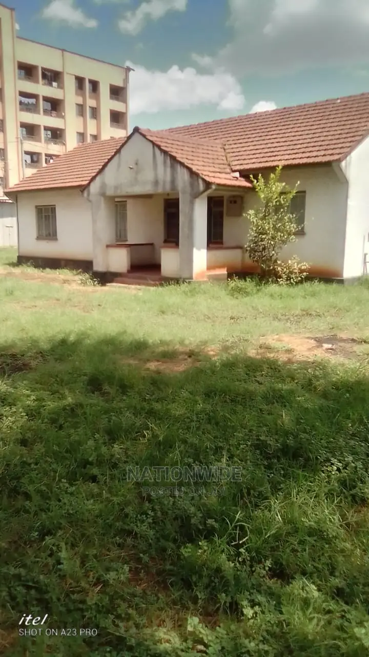 1/2 Acre Plot Jogoo Road Near Uchumi for Sale