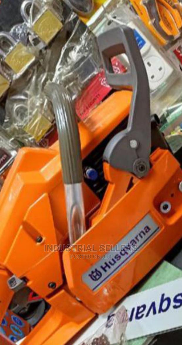 Highly Ranked 272xp Husqvarna Powersaw - main view