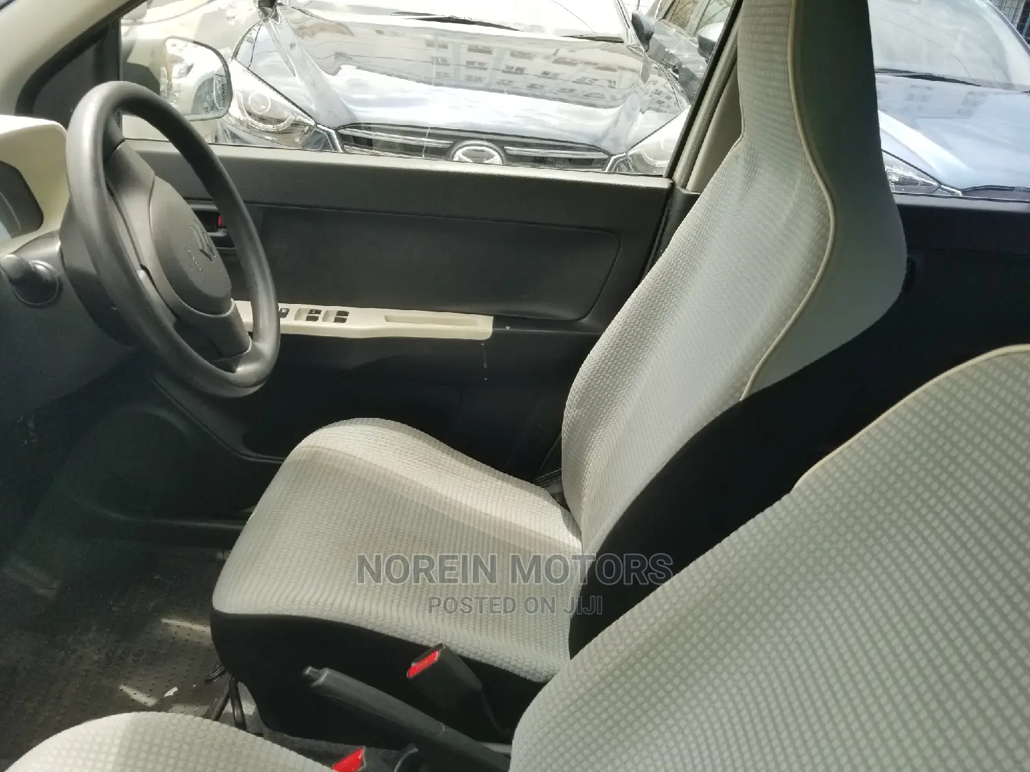 Suzuki Alto 2014 White
