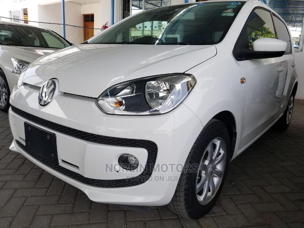 Volkswagen Up 2014 White - thumbnail 2