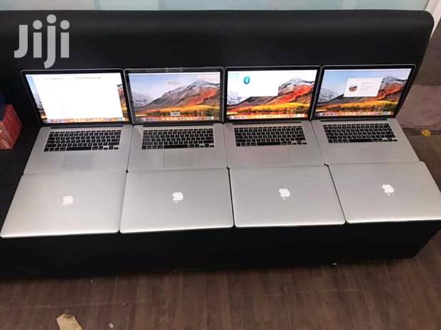 Laptop Apple MacBook Pro 4GB Intel Core i5 HDD 500GB