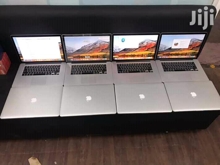 Laptop Apple MacBook Pro 4GB Intel Core i5 HDD 500GB