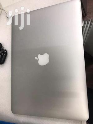 Laptop Apple MacBook Pro 4GB Intel Core i5 HDD 500GB