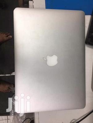 Laptop Apple MacBook Pro 4GB Intel Core i5 HDD 500GB