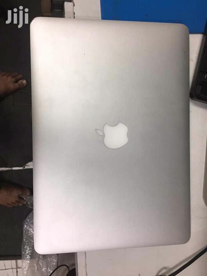 Laptop Apple MacBook Pro 4GB Intel Core i5 HDD 500GB