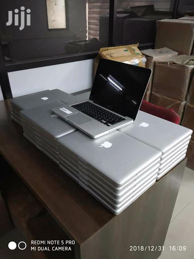 Laptop Apple MacBook Pro 4GB Intel Core i5 HDD 500GB
