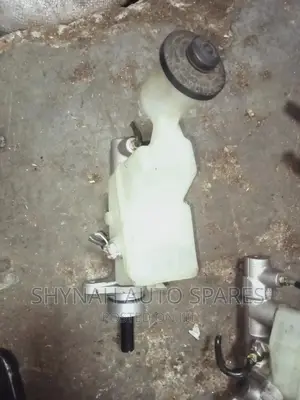 Brake Master Cylinders for Toyota