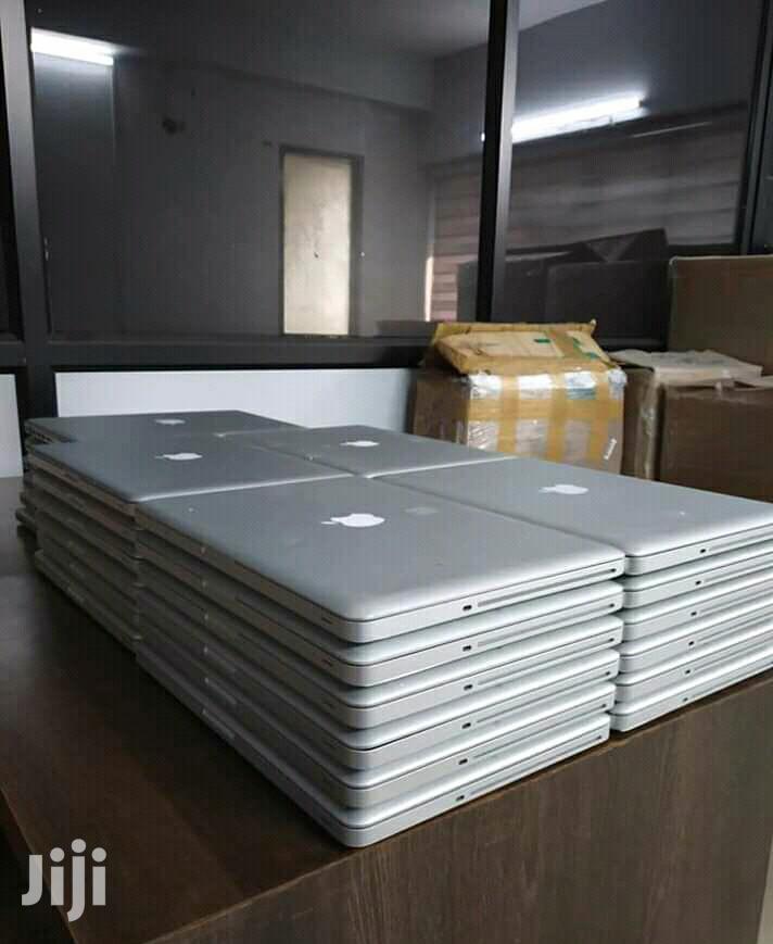 Laptop Apple MacBook Pro 4GB Intel Core i5 HDD 500GB