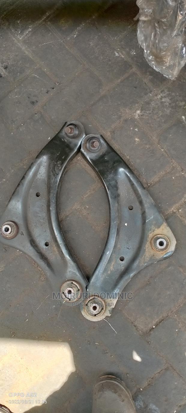 Control Arm Nissan Juke