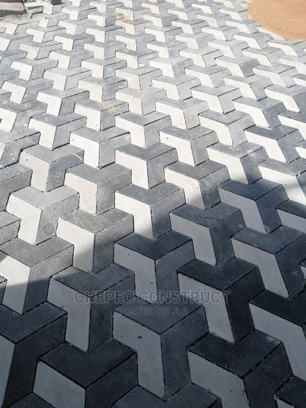 3 D Arrow Cabro Pavers - thumbnail 7