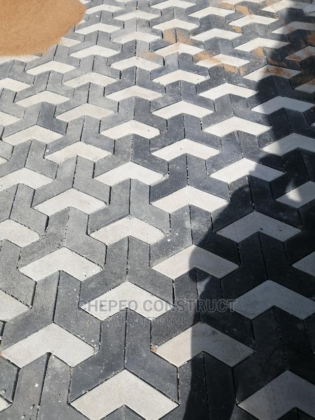 3 D Arrow Cabro Pavers - thumbnail 3