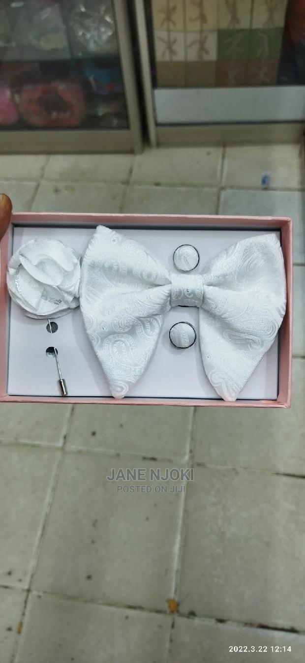 White Bowtie - main view