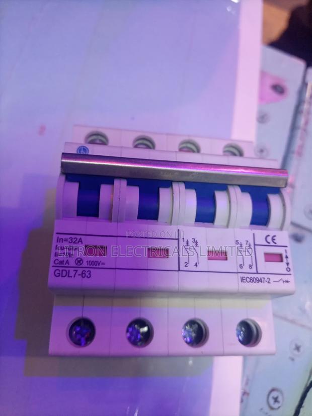 32A 4pole DC Breakers - thumbnail 2