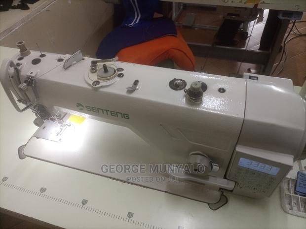 Directdrive Straight Sewing Machine - thumbnail 3