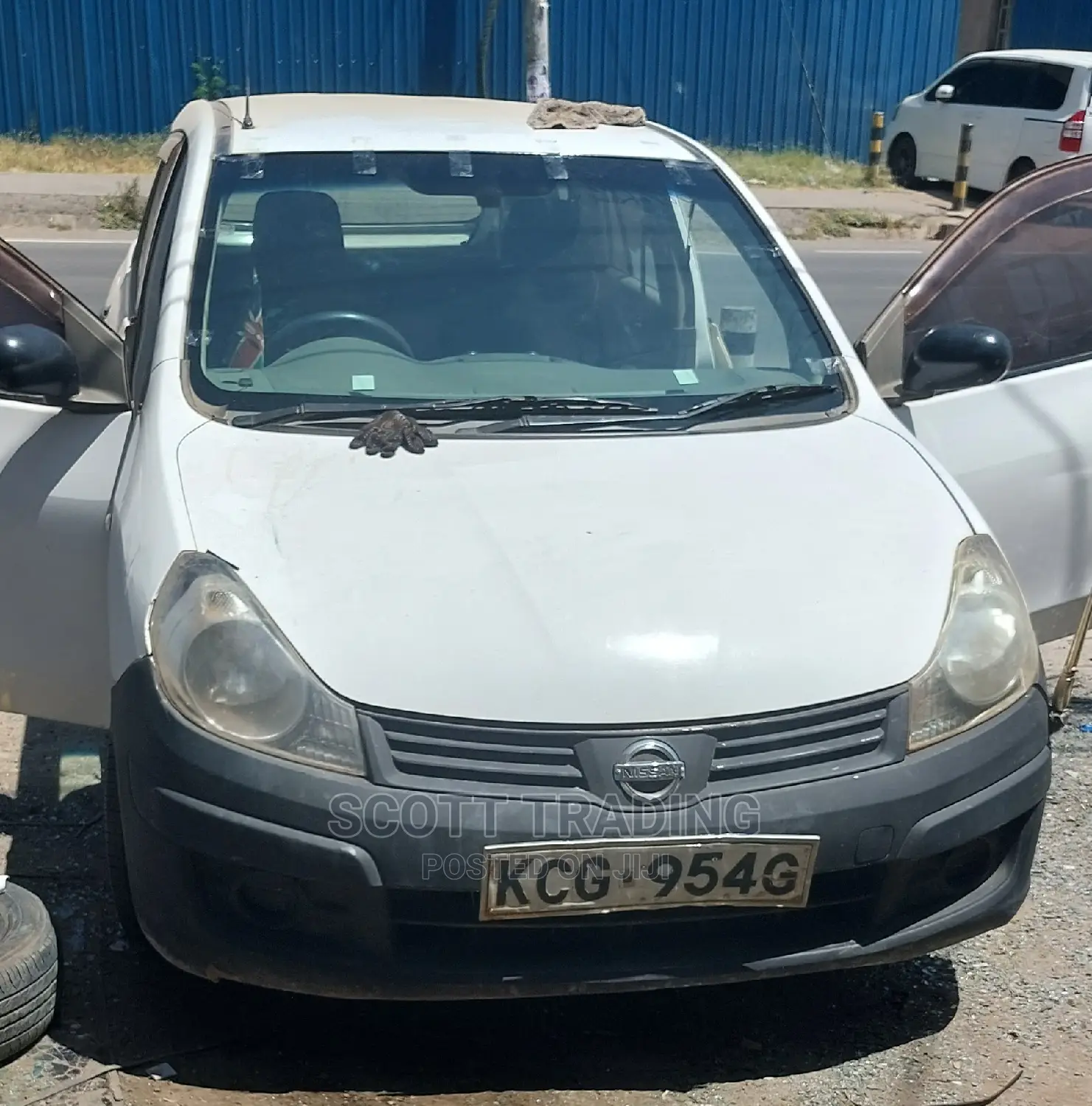 Nissan Advan Y12 Front Windscreen