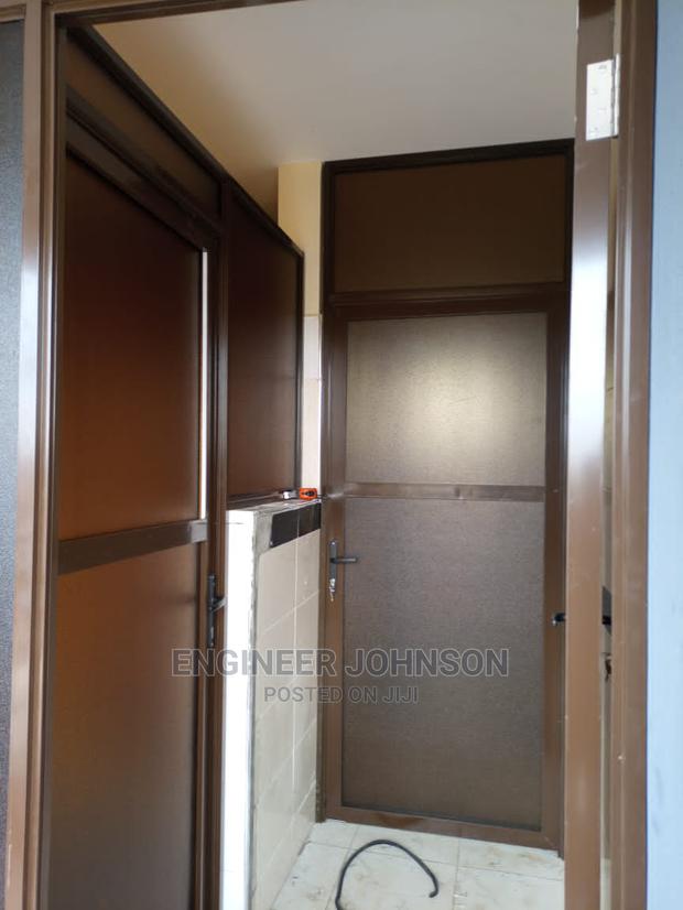 Bathroom Doors - thumbnail 5